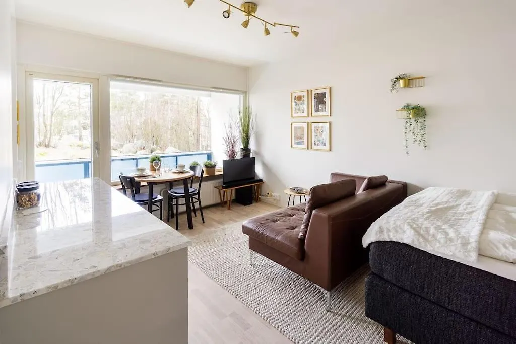 Eastend Pearl - Studio With Great Kitchen - Subway And Shops Near Apartment Helsinki Finland